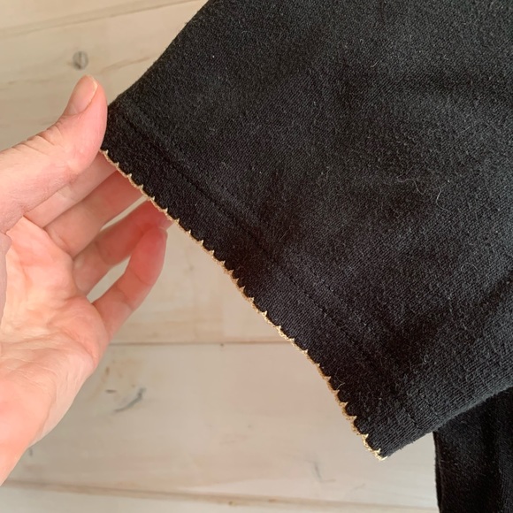 Alfred Dunner | Black Top w Giraffe - Picture 2 of 6